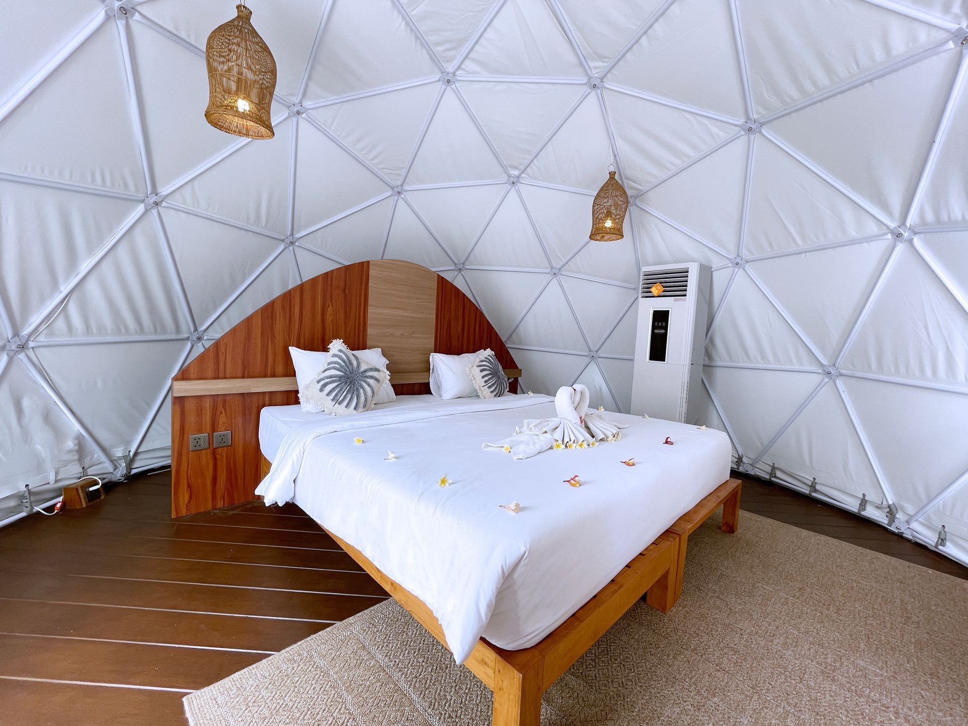 Glamping Dome